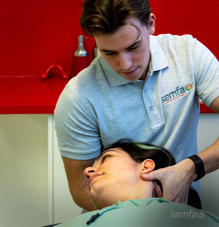 fysiotherapie massage behandeling nek klacht